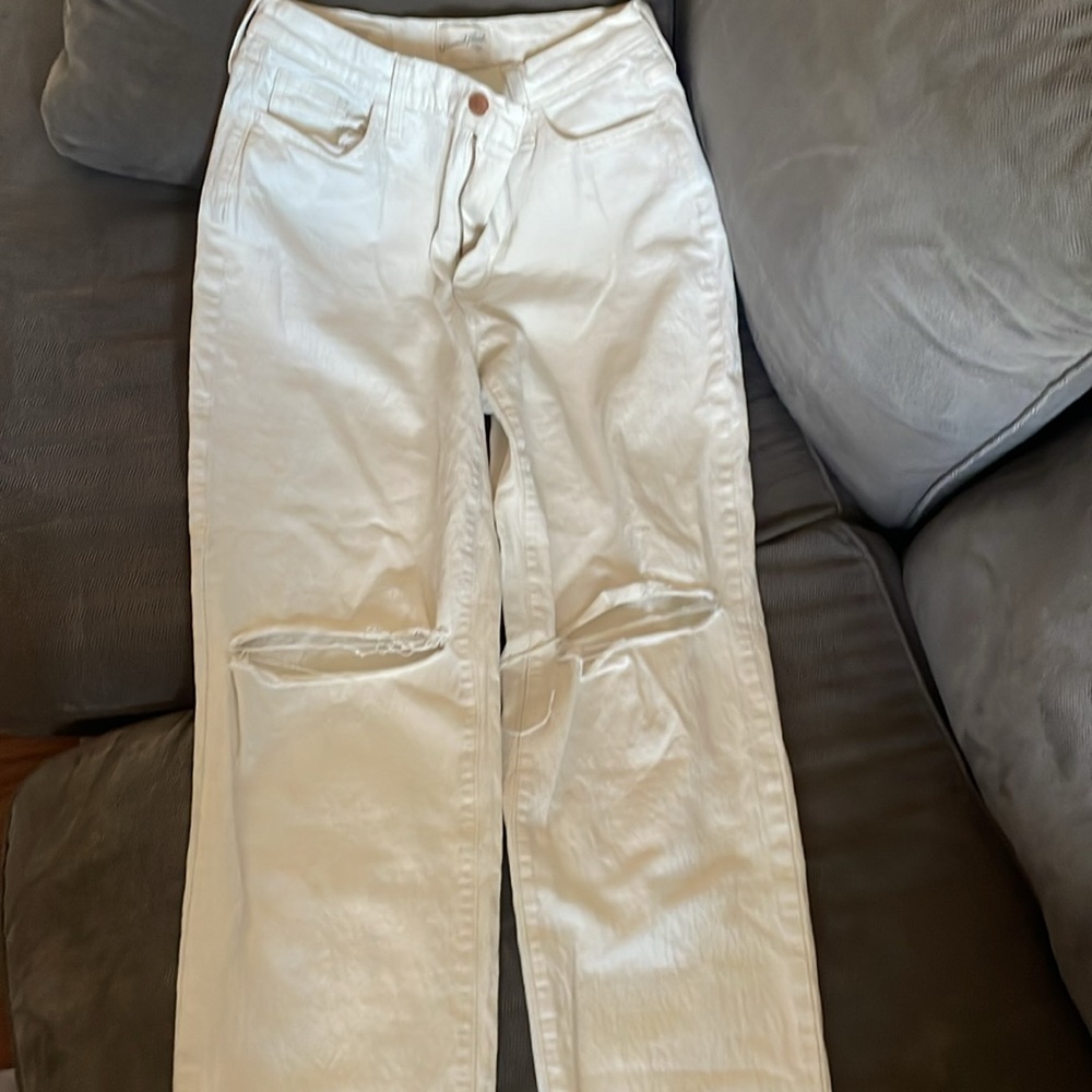 Universal Thread Off White Jeans - Picture 2 of 5
